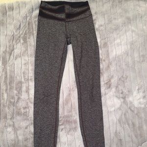 Lululemon Wunder Under leggings